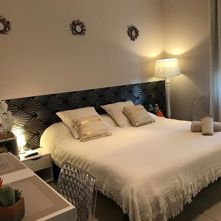 Bed and Breakfast Le Marty Narbona Esterno foto