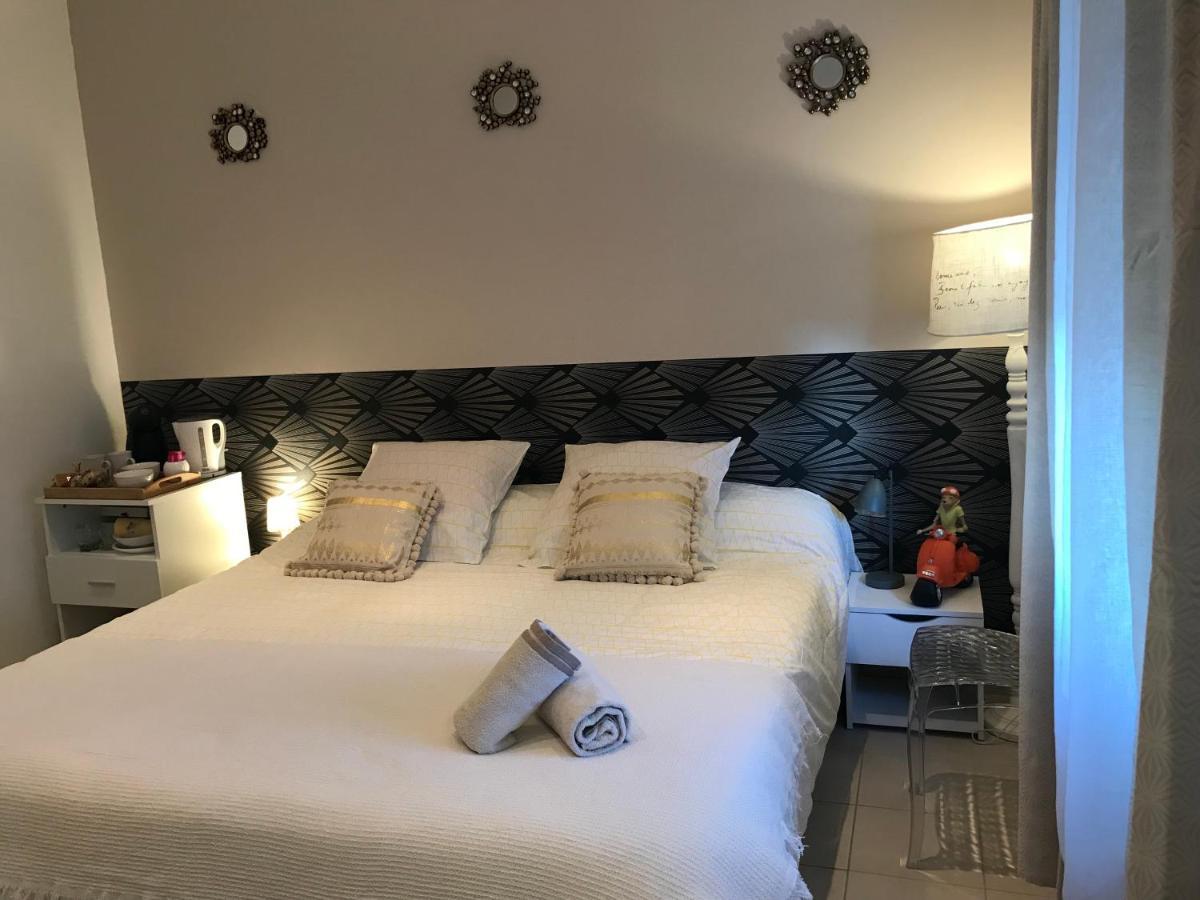 Bed and Breakfast Le Marty Narbona Esterno foto